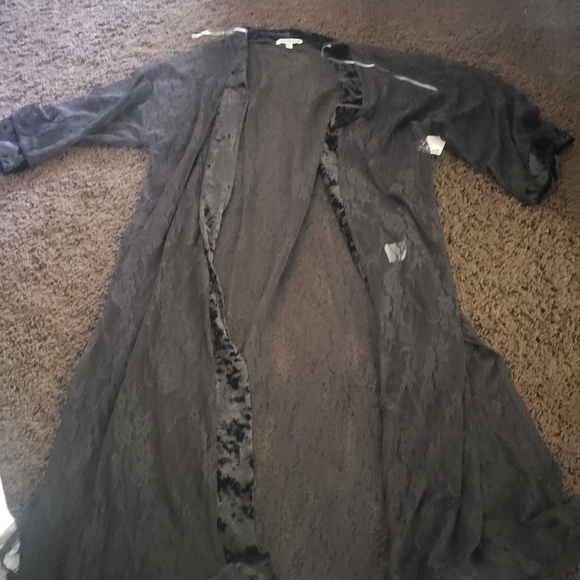 Charlotte russe kimono - Picture 1 of 2